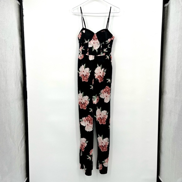 Floral Romper - Picture 9 of 16